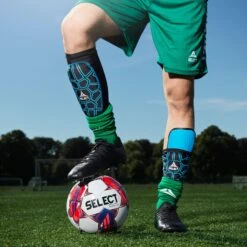 SELECT Shin Guard - Super Safe 8 SELECT Shin Guard - Super Safe -Sports Wear Shop 8559758 850022 blue black Shin guard super safe v23 action
