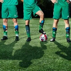 SELECT Shin Guards - Standard 7 SELECT Shin Guards - Standard -Sports Wear Shop 8559760 850020 850021 850022 Blue Black Shin guards action2 882f0798 01f3 411f aea0 7e43c3d2b9b2