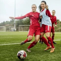 SELECT Spain Short Sleeve Player Shirt - Women 38 SELECT Spain Short Sleeve Player Shirt - Women -Sports Wear Shop 8573818 600070 red Players Shirt SS Spain Women action 4