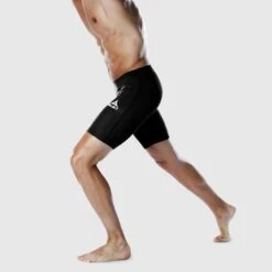 SELECT Baselayer Tights - Short 24 SELECT Baselayer Tights - Short -Sports Wear Shop 8575316 660007 black Thights shorts Baselayer model