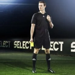 SELECT Referee Short Sleeve Shirt - Short 7 SELECT Referee Short Sleeve Shirt - Short -Sports Wear Shop 8575453 680001 black black Referee shirt SS action